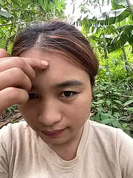 yuii-717 online show from April 21, 2026, 5:47 am