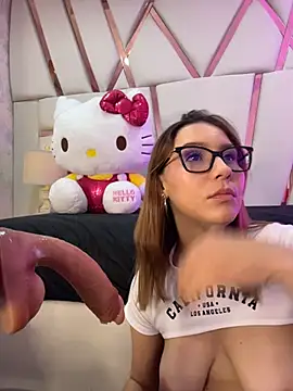 Snapshot of MelodyBloom_ chatting on July 28, 2026, 12:48 pm MelodyBloom online show from July 28, 2026, 12:48 pm