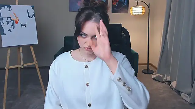 MaudeBurbage online show from February 3, 2026, 2:00 pm