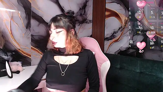  weird sativa online show from August 1, 2026, 3:43 pm