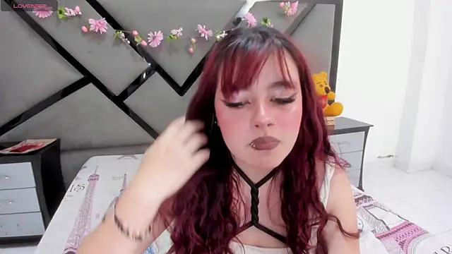 CarolRousee online show from April 27, 2026, 7:23 pm