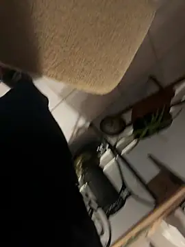 Kylxxx8 online show from February 13, 2026, 1:05 am