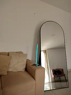 Lia lovee online show from February 5, 2026, 3:30 pm