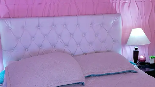 Mia Cherry   online show from June 19, 2026, 2:12 pm