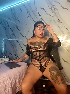 Lola xxx Bunny online show from February 3, 2026, 10:15 pm