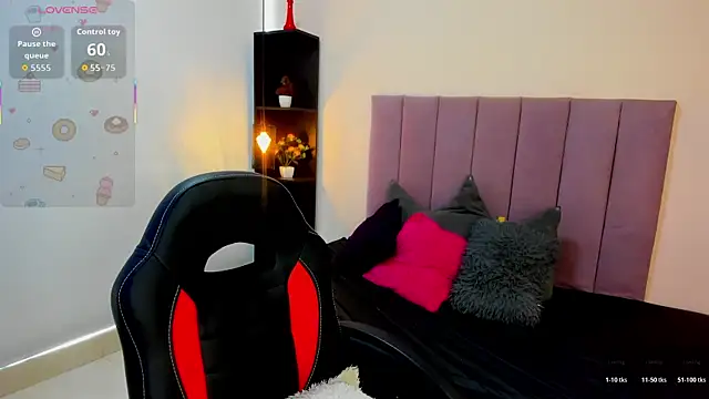 Snapshot of Raven_love chatting on March 26, 2026, 7:56 pm Raven love online show from March 26, 2026, 7:56 pm