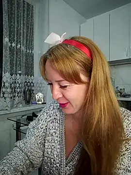 LanaBananaa  online show from February 27, 2026, 9:58 pm