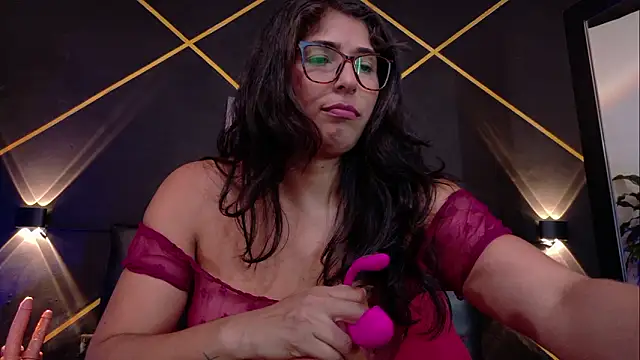 serena kournikova online show from February 25, 2026, 9:36 pm