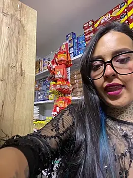 Annie Alicee online show from June 2, 2026, 11:05 pm