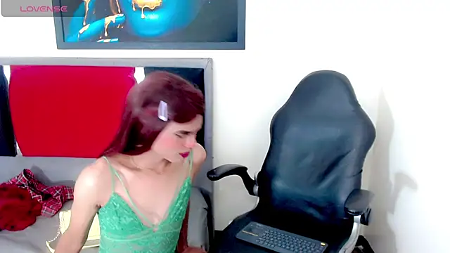 Gata Salvaje   online show from March 16, 2026, 5:15 am