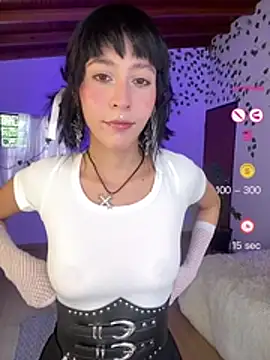 Capricornmystic1 online show from May 6, 2026, 5:17 pm