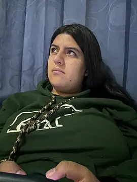 Snapshot of Hammys-stevee chatting on February 16, 2026, 11:35 pm Hammys-stevee online show from February 16, 2026, 11:35 pm