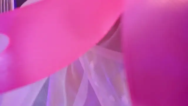 lucyhanson online show from February 5, 2026, 5:14 am