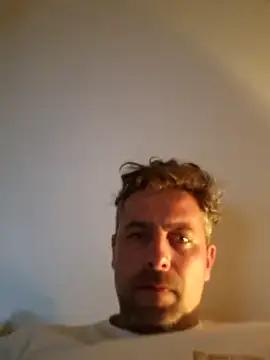 Snapshot of Point022 chatting on August 2, 2026, 4:11 am Point022 online show from August 2, 2026, 4:11 am