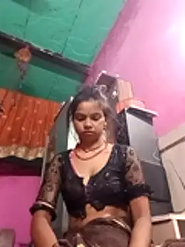 Snapshot of Cut_ikina chatting on July 3, 2026, 10:49 pm Cut ikina online show from July 3, 2026, 10:49 pm