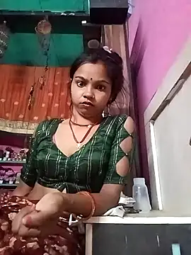 Snapshot of Cut_ikina chatting on May 7, 2026, 10:24 pm Cut ikina online show from May 7, 2026, 10:24 pm