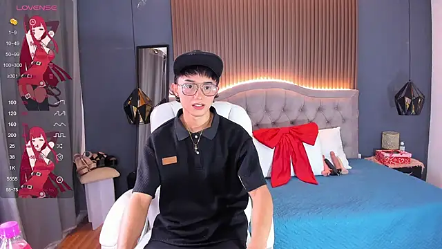 Snapshot of Noa_03 chatting on June 3, 2026, 6:12 pm Noa 03 online show from June 3, 2026, 6:12 pm