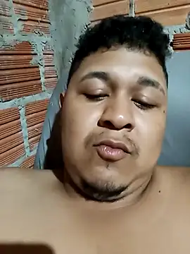 Snapshot of Rodrigomil chatting on March 16, 2026, 5:15 am Rodrigomil online show from March 16, 2026, 5:15 am