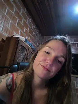 Loirinha surf online show from March 15, 2026, 2:40 am