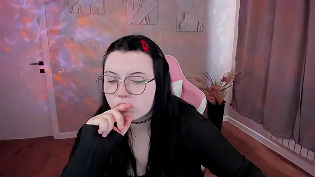 Kira G0ld online show from March 21, 2026, 1:07 am