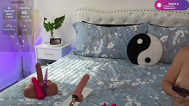 ViolettBaby online show from June 4, 2026, 2:11 pm
