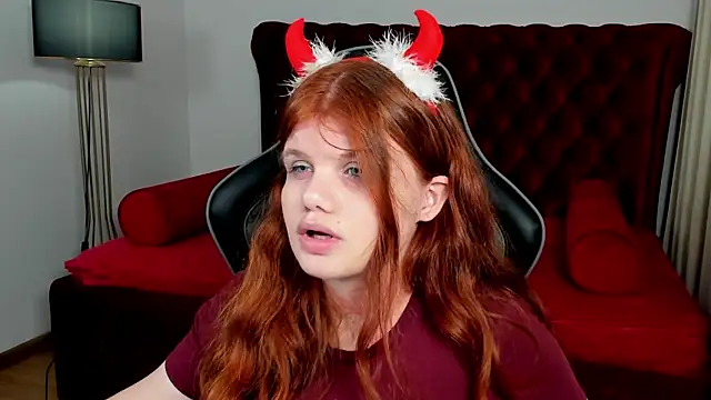 ChloeHalses online show from July 29, 2026, 5:12 pm