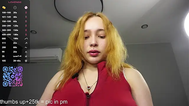 Snapshot of HannaHayles chatting on June 19, 2026, 5:30 pm HannaHayles online show from June 19, 2026, 5:30 pm