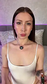 Velvet Hell online show from July 4, 2026, 5:06 pm