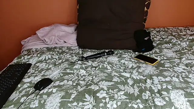 ForeverSexy  online show from June 22, 2026, 8:33 am