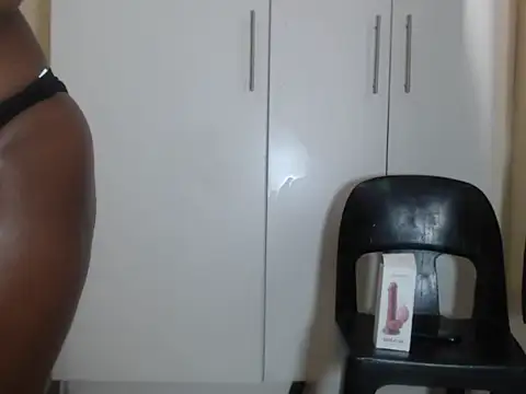 SweetNiceQueen online show from March 13, 2026, 7:13 am