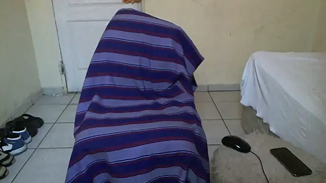 SweetNiceQueen online show from March 19, 2026, 4:34 am