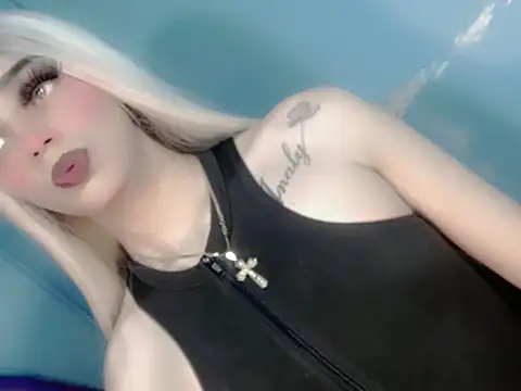Snapshot of Maddye_Fox chatting on July 4, 2026, 4:41 am Maddye Fox online show from July 4, 2026, 4:41 am