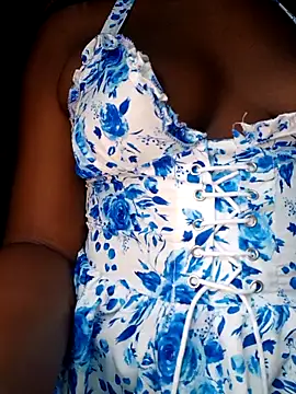 kissknees online show from March 17, 2026, 12:30 pm