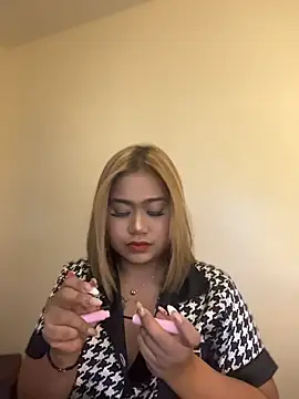 vien pussy69 online show from July 5, 2026, 3:30 pm