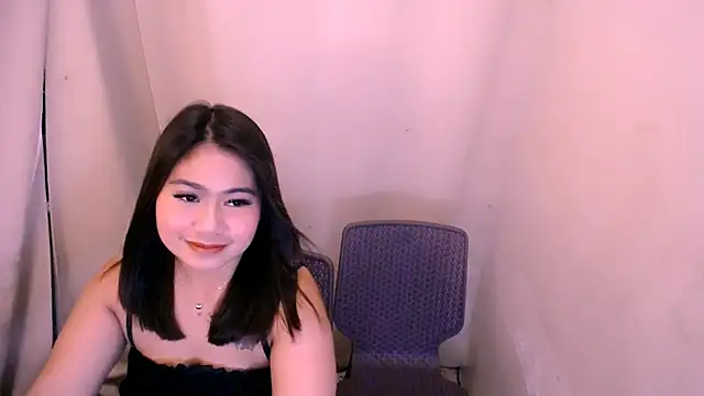 vien pussy69 online show from May 15, 2026, 2:15 pm