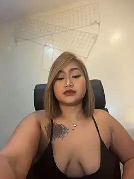 vien pussy69 online show from June 30, 2026, 2:17 pm