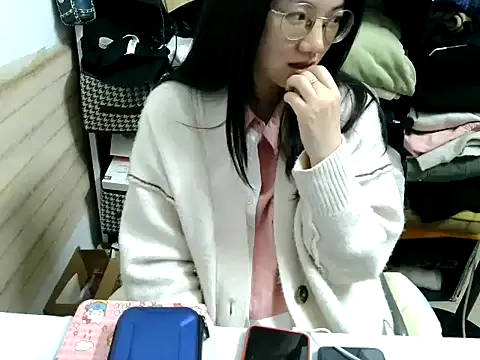 Snapshot of xiaoxiaowan11 chatting on March 5, 2026, 12:24 pm xiaoxiaowan11 online show from March 5, 2026, 12:24 pm