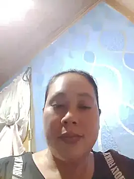 May Bombs online show from April 25, 2026, 3:20 am