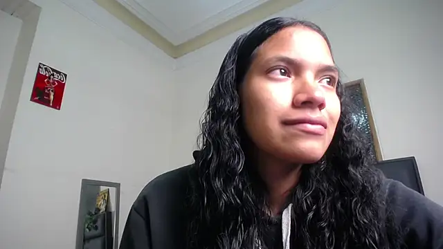 Julieta Parker online show from April 23, 2026, 3:57 am