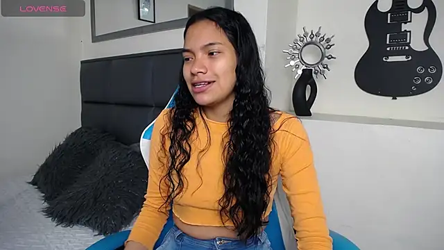 Julieta Parker online show from July 2, 2026, 2:12 am