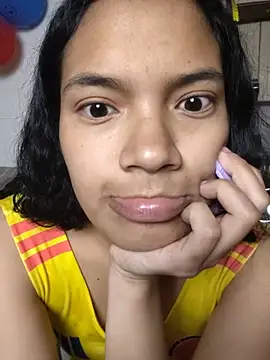 Julieta Parker online show from June 30, 2026, 1:49 am