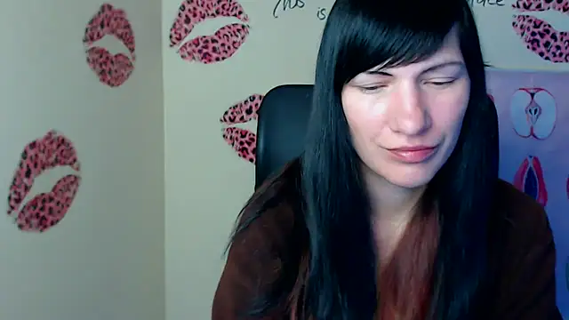 Snapshot of Rosalinda_ro chatting on May 10, 2026, 6:17 am Rosalinda ro online show from May 10, 2026, 6:17 am