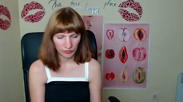 Snapshot of Rosalinda_ro chatting on June 5, 2026, 6:13 pm Rosalinda ro online show from June 5, 2026, 6:13 pm
