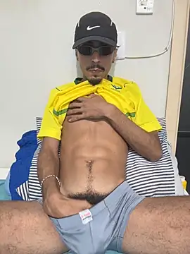 Snapshot of ActingSubunit chatting on May 3, 2026, 5:05 pm ActingSubunit online show from May 3, 2026, 5:05 pm