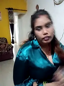 Snapshot of Rashiqueen chatting on March 30, 2026, 4:19 pm Rashiqueen online show from March 30, 2026, 4:19 pm