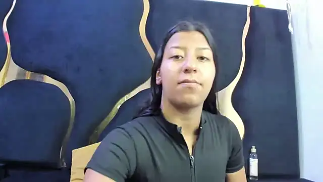 Snapshot of Vaneline2 chatting on July 24, 2026, 12:56 pm Vaneline2 online show from July 24, 2026, 12:56 pm