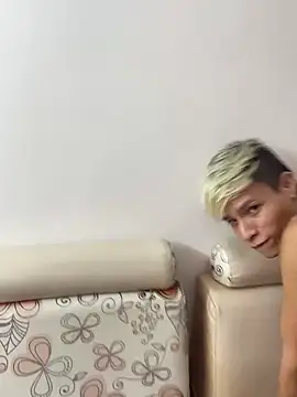 MaxyRyan online show from April 28, 2026, 6:34 pm