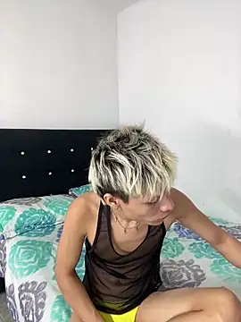 MaxyRyan online show from May 6, 2026, 12:53 pm