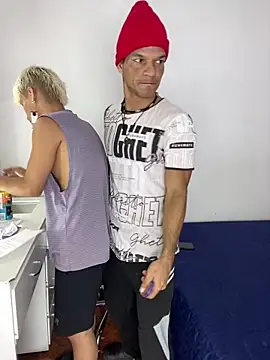 Snapshot of MaxyRyan chatting on February 27, 2026, 1:00 pm MaxyRyan online show from February 27, 2026, 1:00 pm