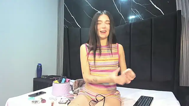 LunaSmithly online show from February 23, 2026, 3:12 pm